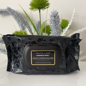 Nannette De Gaspe Essence Noir Treating and Cleansing Facial Wipes